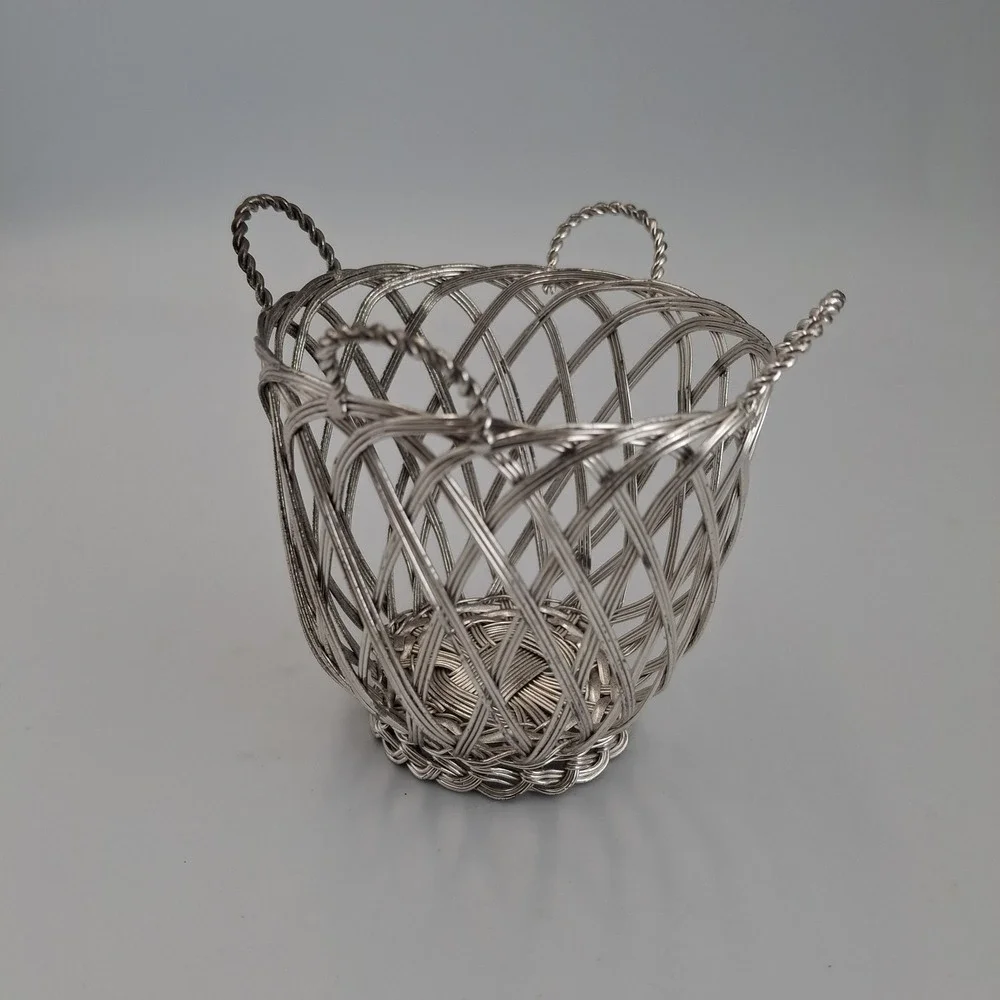 The Unbranded Brand woven wire